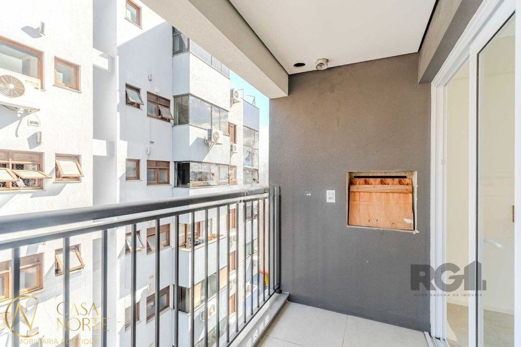 Apartamento à venda com 2 quartos, 66m², 1 suíte, 1 vaga, Rua Saldanha Marinho no bairro Menino Deus em Porto Alegre
