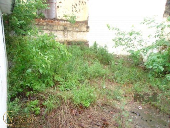 Casa à venda com 1 quarto, 350m², 6 vagas, Rua Lagoinha no bairro Petrópolis em Porto Alegre