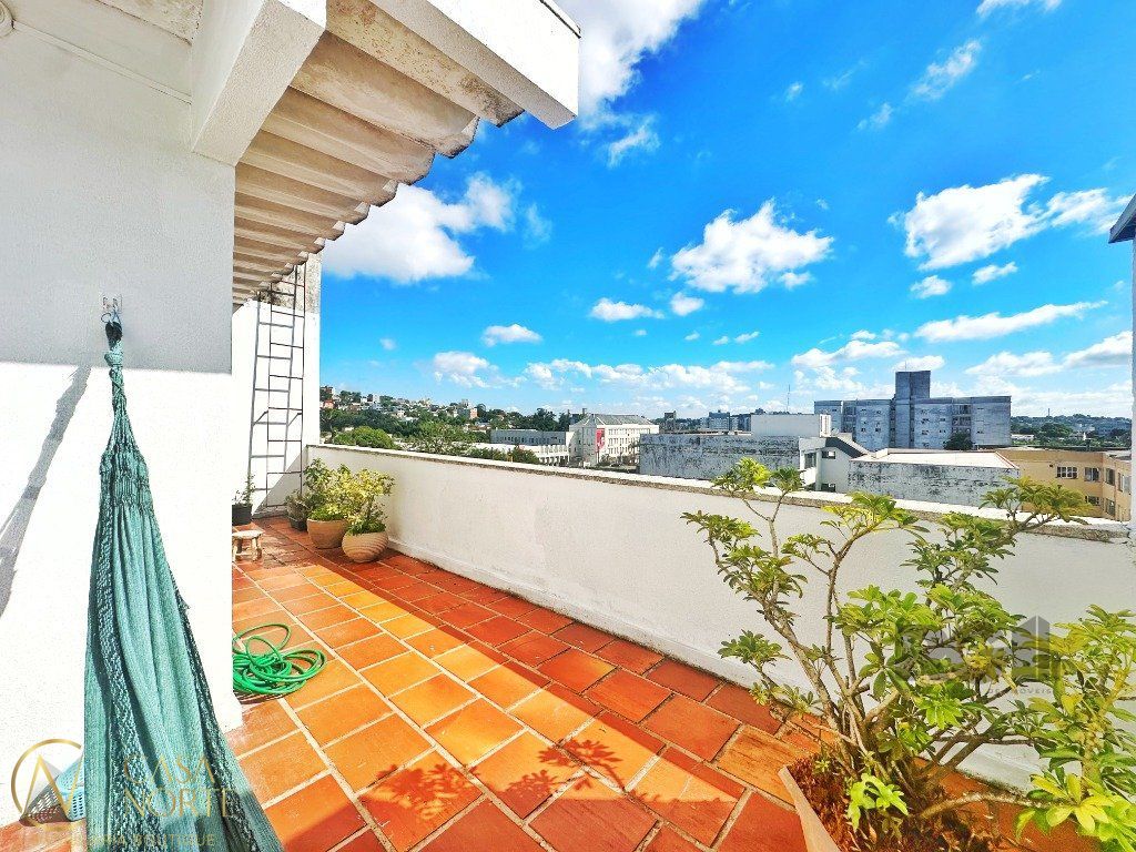 Cobertura à venda com 3 quartos, 121m², 1 vaga, Avenida Teresópolis no bairro Teresópolis em Porto Alegre