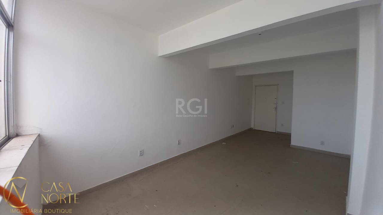Sala Comercial à venda , 23m², Praça Osvaldo Cruz no bairro Centro Histórico em Porto Alegre