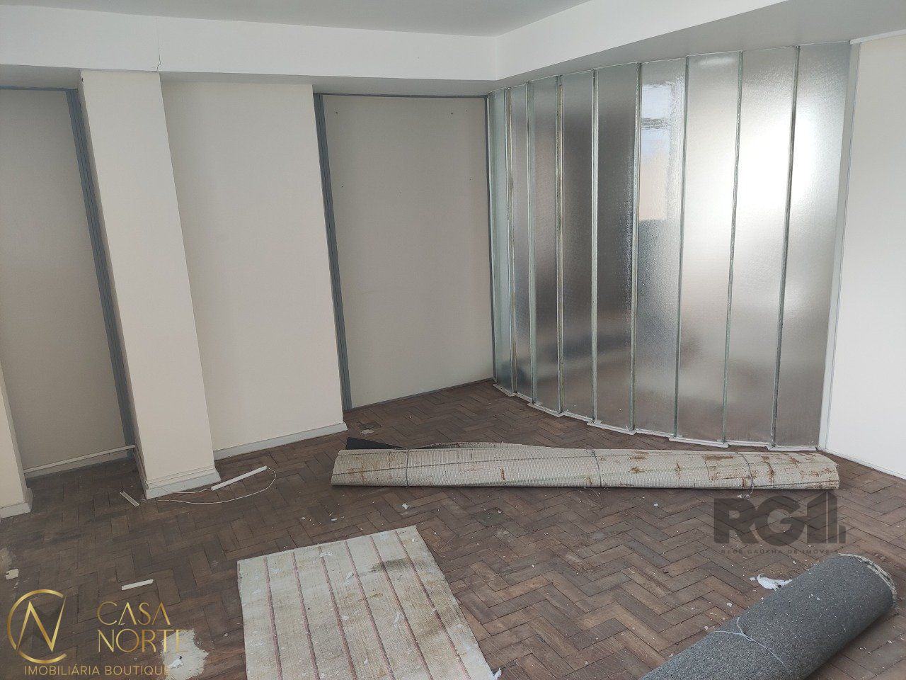 Sala Comercial à venda , 155m², Rua dos Andradas no bairro Centro Histórico em Porto Alegre