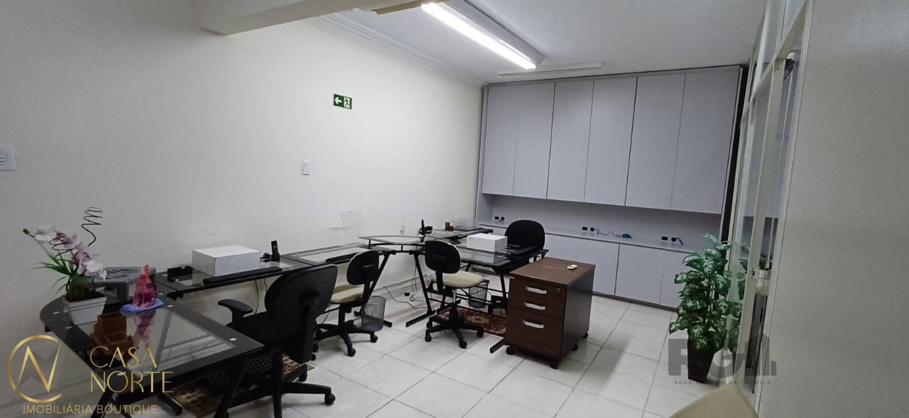 Sala Comercial à venda , 41m², Praça Osvaldo Cruz no bairro Centro Histórico em Porto Alegre