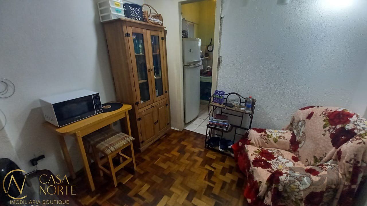 Kitnet à venda com 1 quarto, 21m², Rua Coronel Vicente no bairro Centro Histórico em Porto Alegre