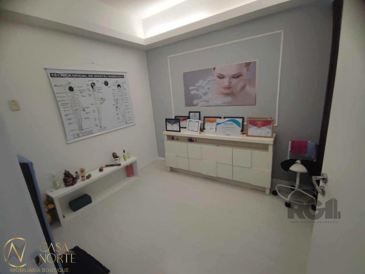 Sala Comercial à venda , 41m², Praça Osvaldo Cruz no bairro Centro Histórico em Porto Alegre