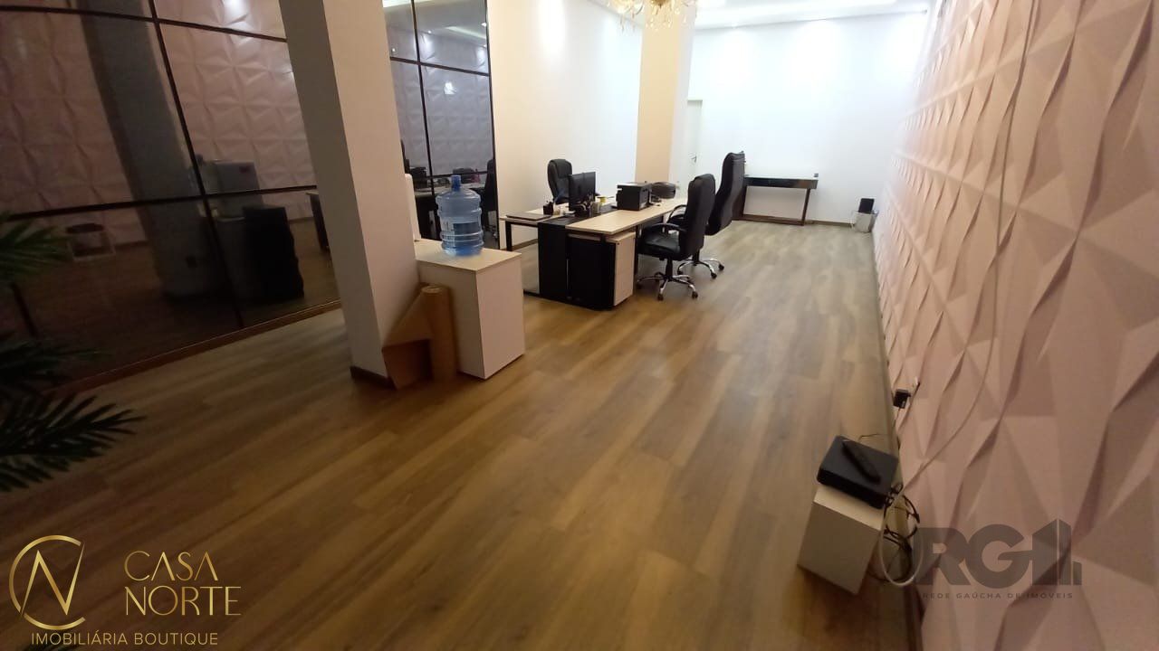 Sala Comercial à venda , 368m², Avenida Alberto Bins no bairro Floresta em Porto Alegre