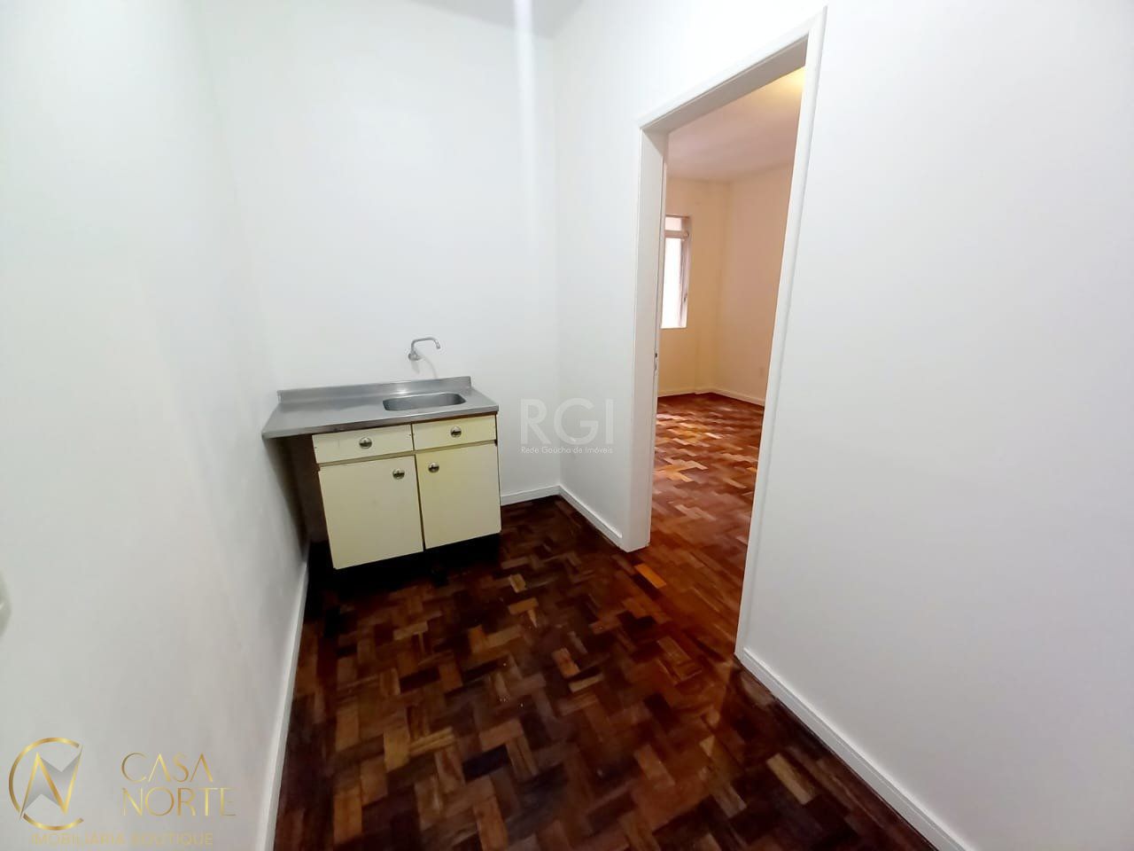 Kitnet à venda com 1 quarto, 29m², Rua Marechal Floriano Peixoto no bairro Centro Histórico em Porto Alegre