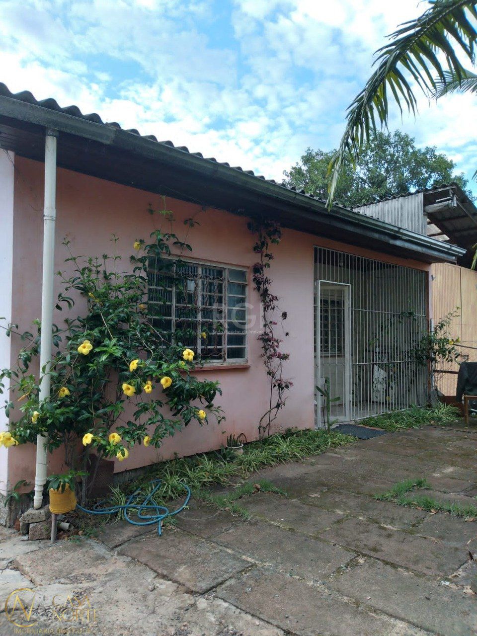 Casa à venda com 2 quartos, 80m², 6 vagas, Estrada Francisca de Oliveira Vieira no bairro Belém Novo em Porto Alegre