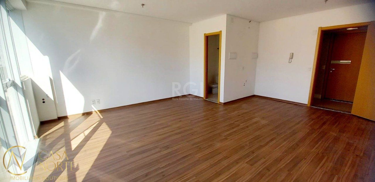 Sala Comercial à venda , 36m², Avenida Loureiro da Silva no bairro Centro Histórico em Porto Alegre