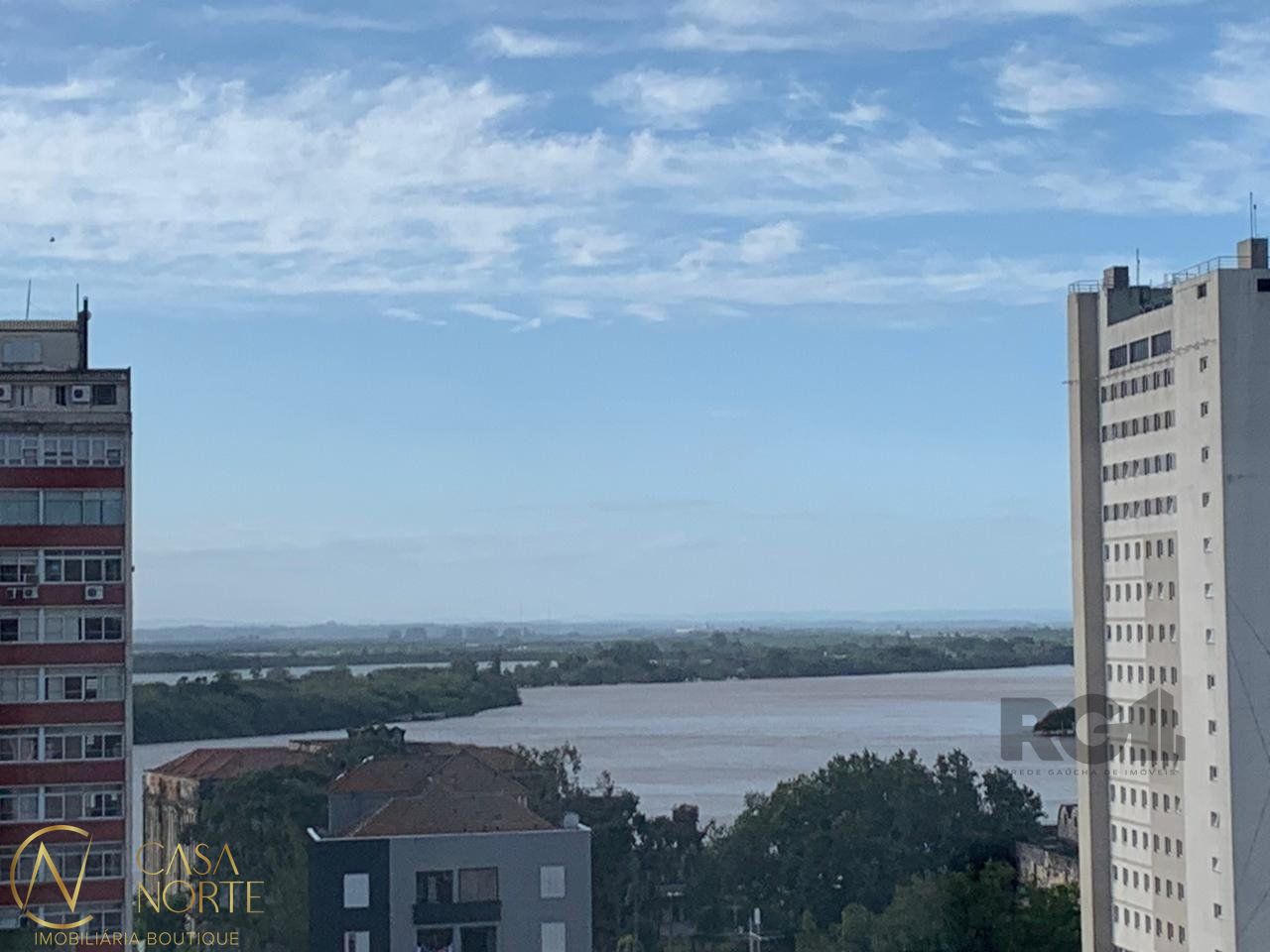 Sala Comercial à venda , 145m², Praça Osvaldo Cruz no bairro Centro Histórico em Porto Alegre