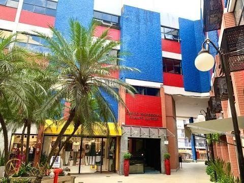 Sala Comercial à venda , 76m², Rua Vinte e Quatro de Outubro no bairro Moinhos de Vento em Porto Alegre