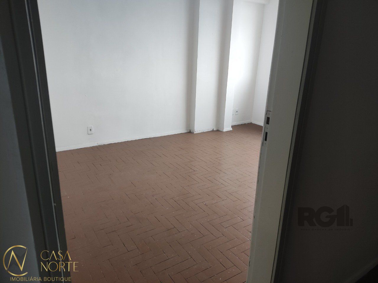 Sala Comercial à venda , Rua dos Andradas no bairro Centro Histórico em Porto Alegre