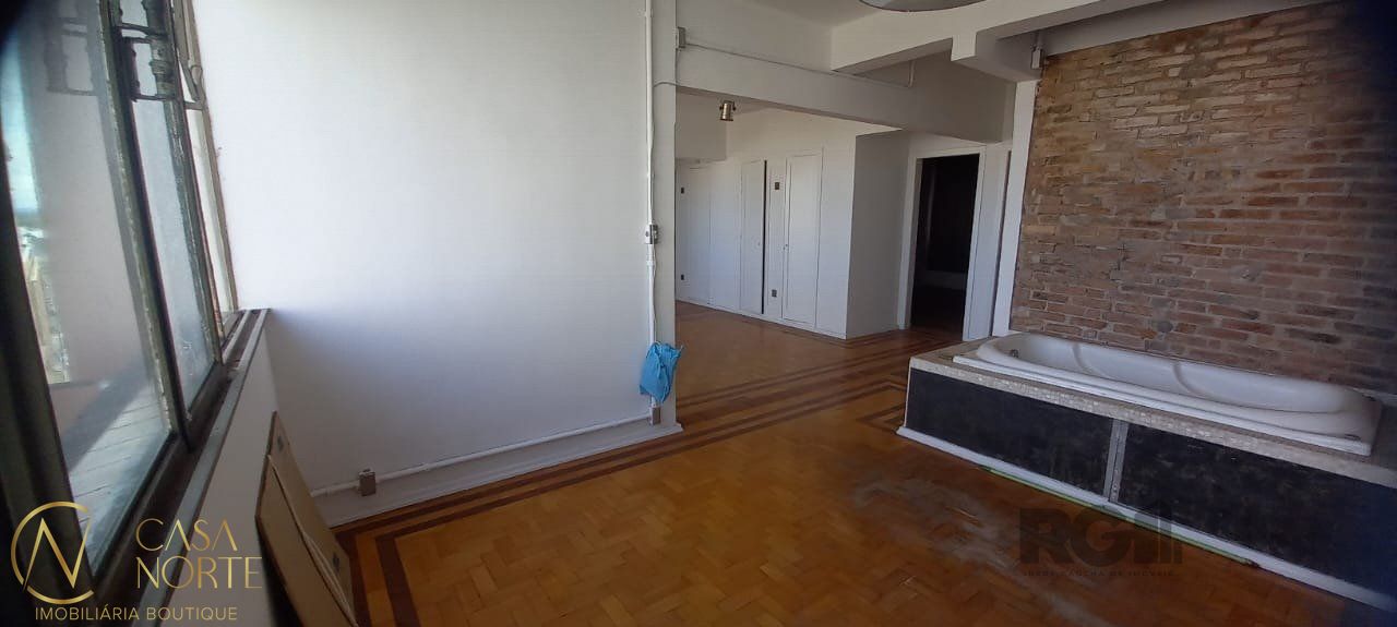 Apartamento à venda com 2 quartos, 94m², Rua Coronel Vicente no bairro Centro Histórico em Porto Alegre