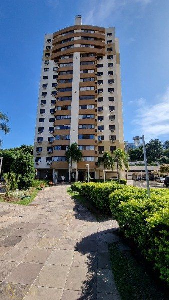 Apartamento à venda com 3 quartos, 101m², 1 suíte, 2 vagas, Avenida Diário de Notícias no bairro Cristal em Porto Alegre