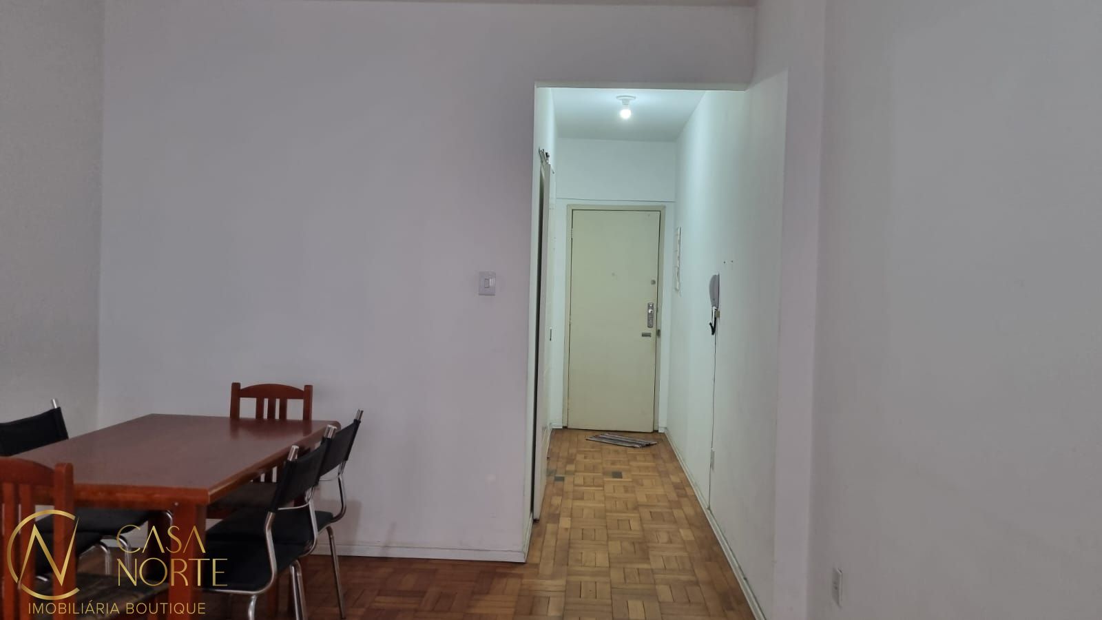 Apartamento à venda com 2 quartos, 83m², Avenida Borges de Medeiros no bairro Centro Histórico em Porto Alegre