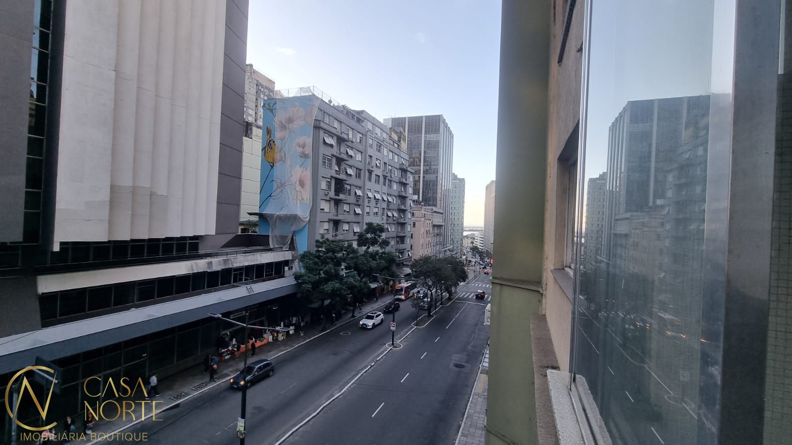 Apartamento à venda com 2 quartos, 83m², Avenida Borges de Medeiros no bairro Centro Histórico em Porto Alegre