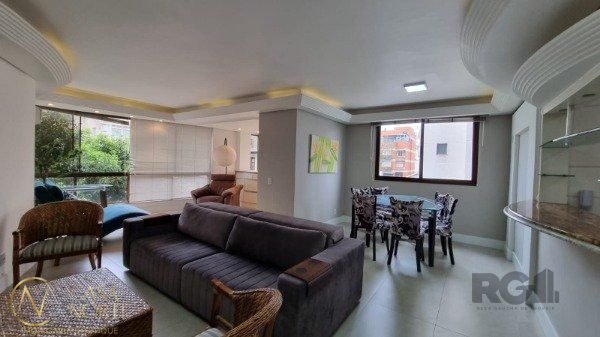 Apartamento à venda com 3 quartos, 125m², 1 suíte, 2 vagas, Rua Felicissimo de Azevedo no bairro São João em Porto Alegre