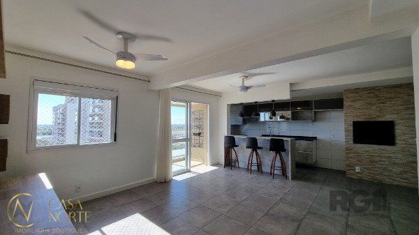 Apartamento à venda com 2 quartos, 82m², 1 suíte, 1 vaga, Avenida Polônia no bairro São Geraldo em Porto Alegre