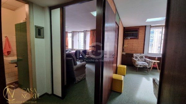 Sala Comercial à venda , 51m², Avenida Borges de Medeiros no bairro Centro Histórico em Porto Alegre