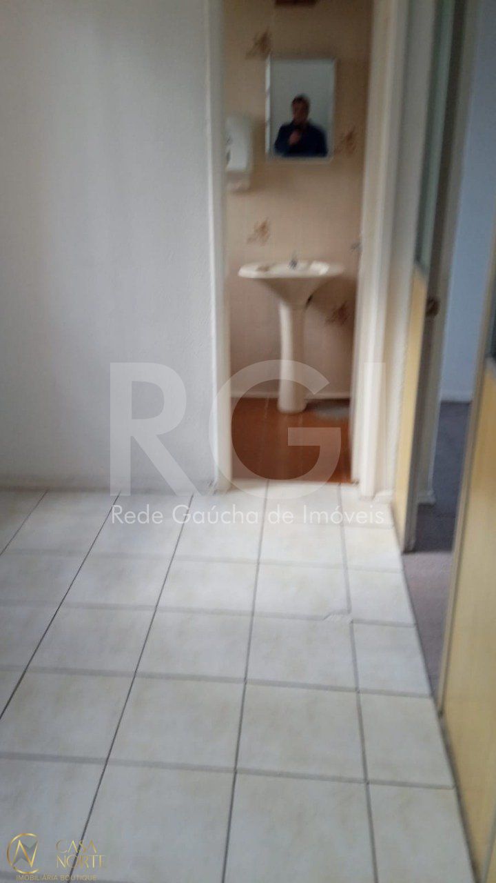 Sala Comercial à venda , 40m², Rua da Republica no bairro Cidade Baixa em Porto Alegre