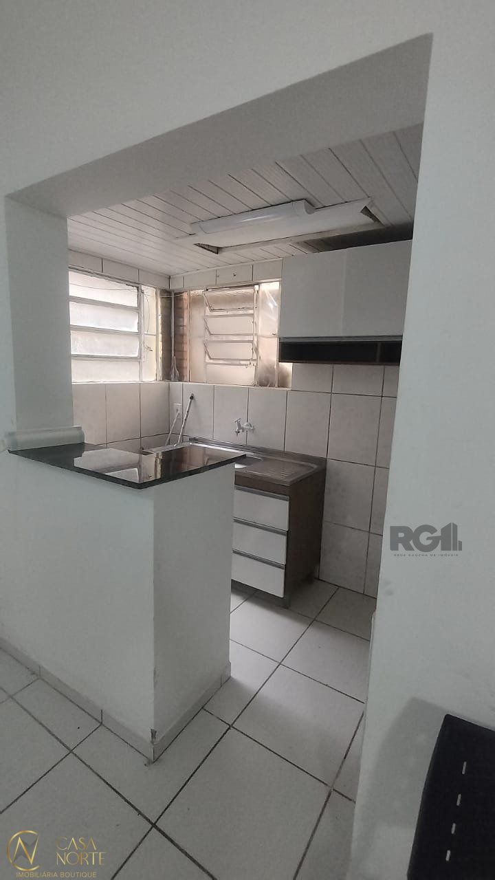 Apartamento à venda com 1 quarto, 28m², Avenida Florianopolis no bairro Azenha em Porto Alegre