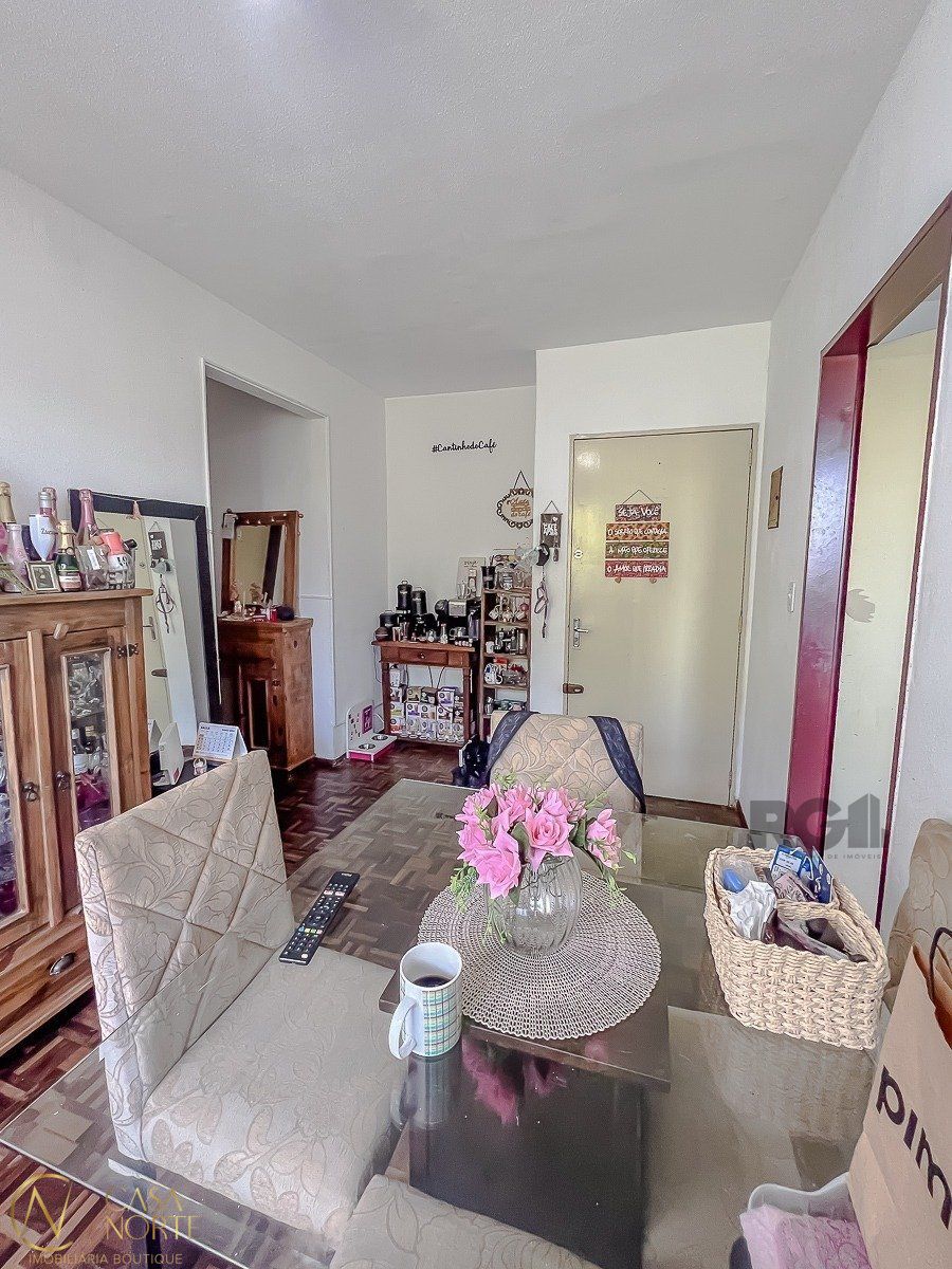 Apartamento à venda com 1 quarto, 39m², 1 vaga, Rua Orfanotrofio no bairro Santa Tereza em Porto Alegre