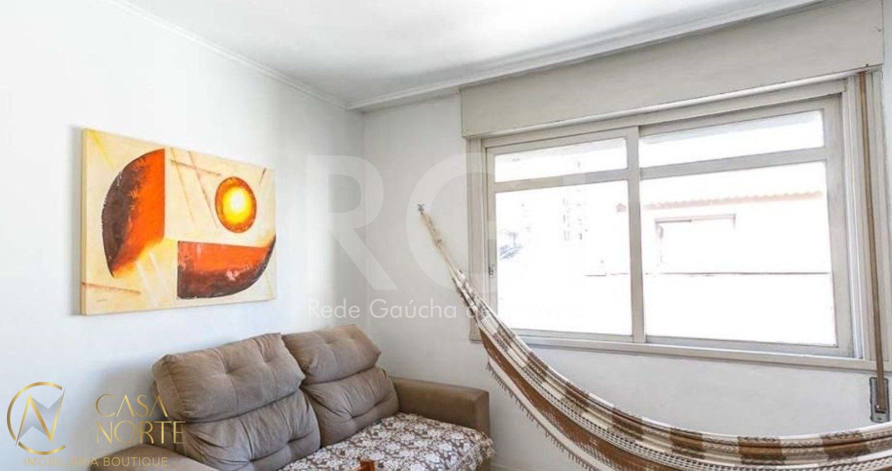 Apartamento à venda com 2 quartos, 70m², 1 vaga, Rua Domingos Crescencio no bairro Santana em Porto Alegre