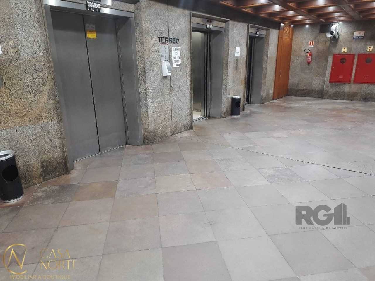 Sala Comercial à venda , 269m², Rua dos Andradas no bairro Centro Histórico em Porto Alegre
