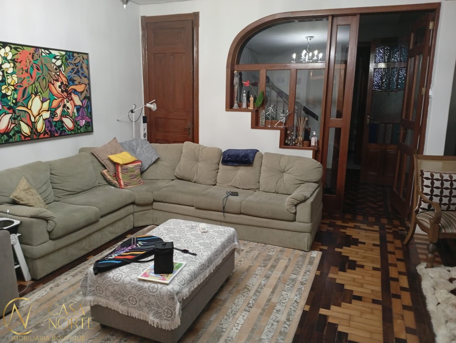 Casa à venda com 5 quartos, 170m², 1 vaga, Rua José do Patrocínio no bairro Cidade Baixa em Porto Alegre