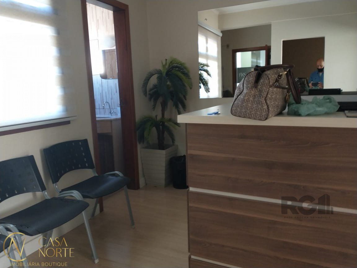 Sala Comercial à venda , 58m², Rua Onofre Pires no bairro Azenha em Porto Alegre
