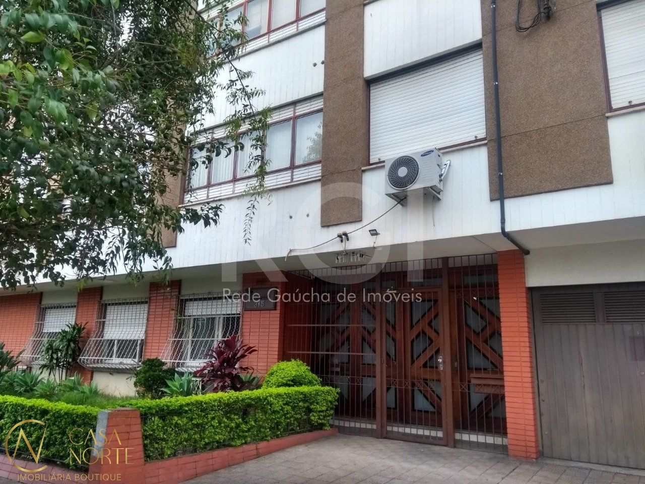 Apartamento à venda com 2 quartos, 70m², 1 vaga, Rua Domingos Crescencio no bairro Santana em Porto Alegre