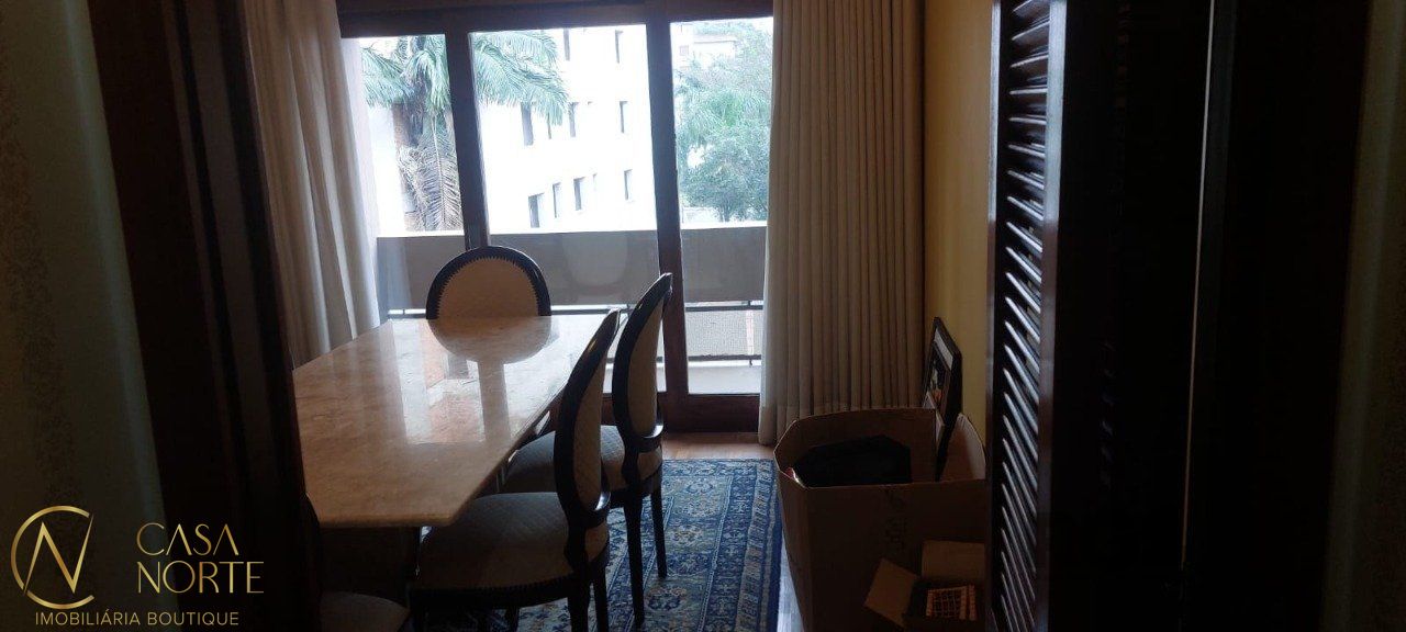Apartamento à venda com 3 quartos, 120m², 2 suítes, 2 vagas, Avenida Iguassu no bairro Petrópolis em Porto Alegre