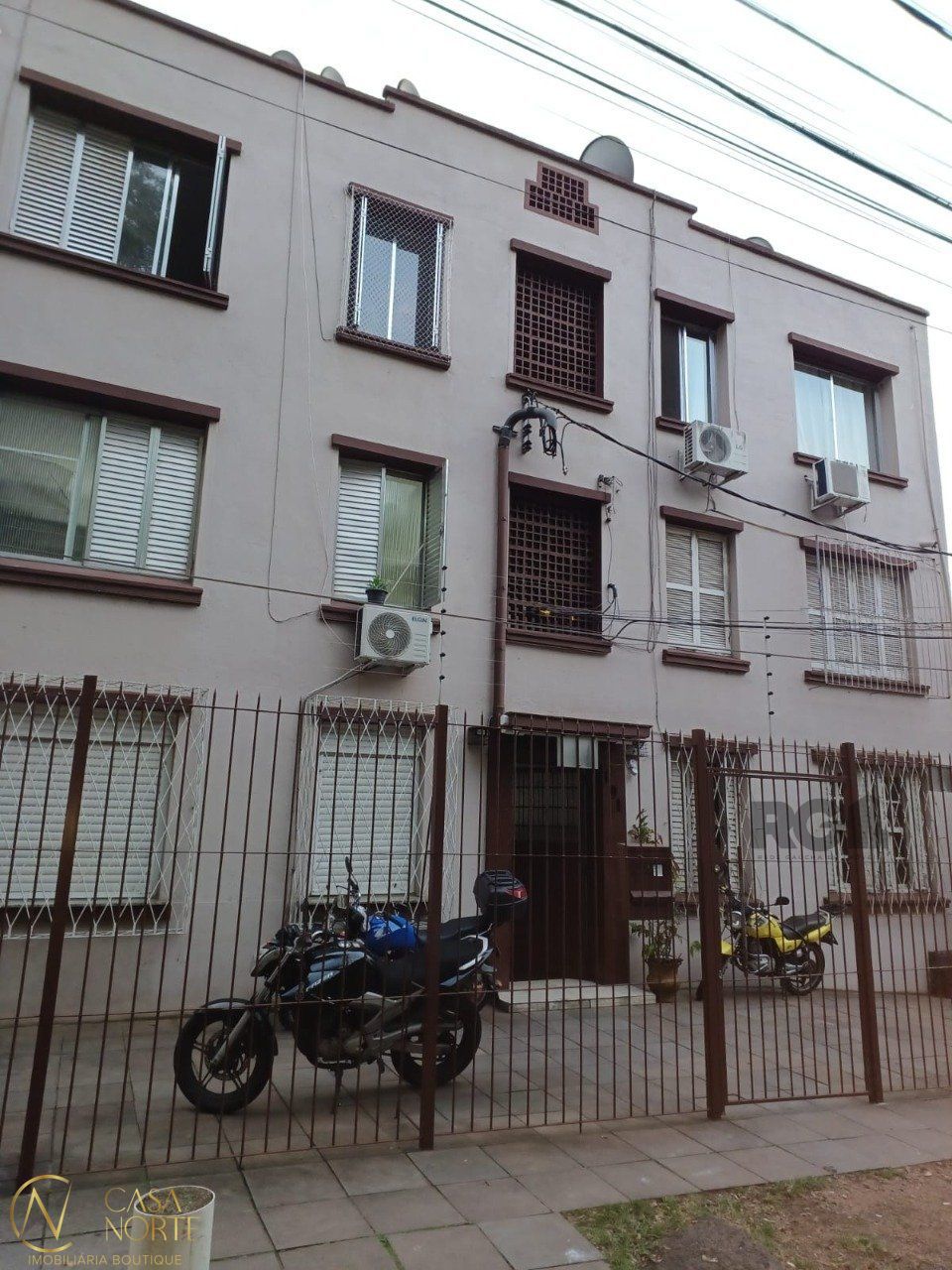Apartamento à venda com 1 quarto, 28m², Avenida Florianopolis no bairro Azenha em Porto Alegre
