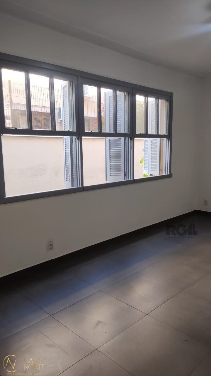 Kitnet à venda com 1 quarto, 37m², Rua Botafogo no bairro Menino Deus em Porto Alegre