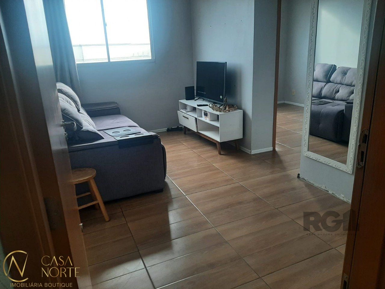 Apartamento à venda com 2 quartos, 45m², 1 vaga, Avenida Juscelino Kubitschek de Oliveira no bairro Jardim Leopoldina em Porto Alegre