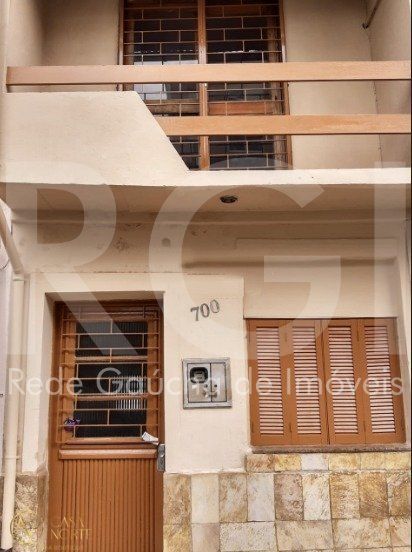 Casa à venda com 2 quartos, 64m², Rua Dezessete de Junho no bairro Menino Deus em Porto Alegre