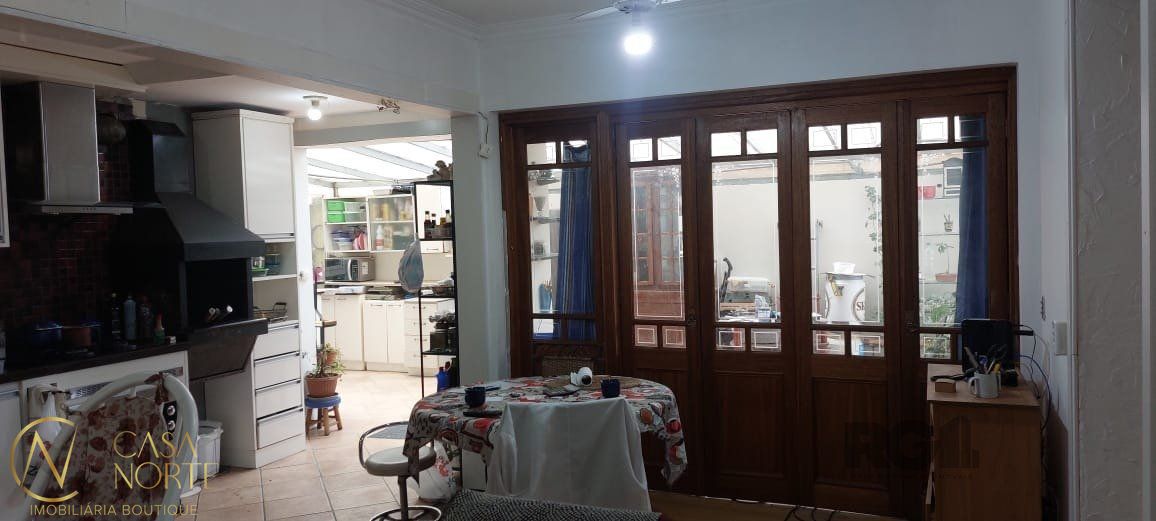 Apartamento à venda com 2 quartos, 105m², 1 vaga, Rua General Lima e Silva no bairro Centro Histórico em Porto Alegre