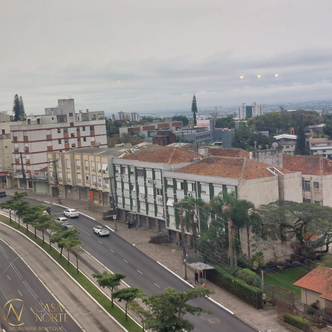 Apartamento à venda com 3 quartos, 120m², 2 suítes, 2 vagas, Avenida Iguassu no bairro Petrópolis em Porto Alegre