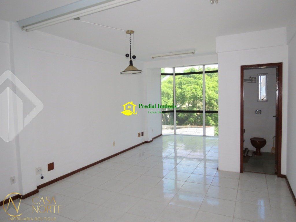 Sala Comercial à venda , 46m², Avenida Getúlio Vargas no bairro Menino Deus em Porto Alegre