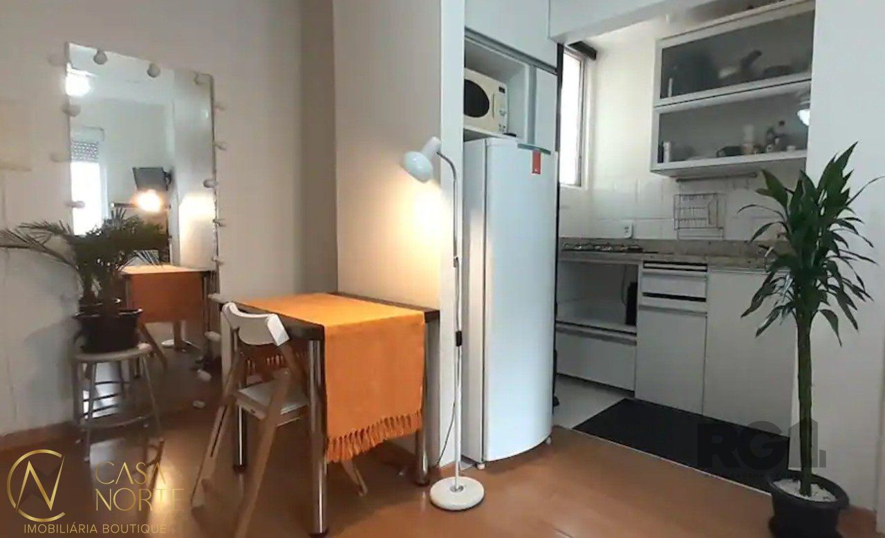 Kitnet à venda com 1 quarto, 19m², Rua dos Andradas no bairro Centro Histórico em Porto Alegre