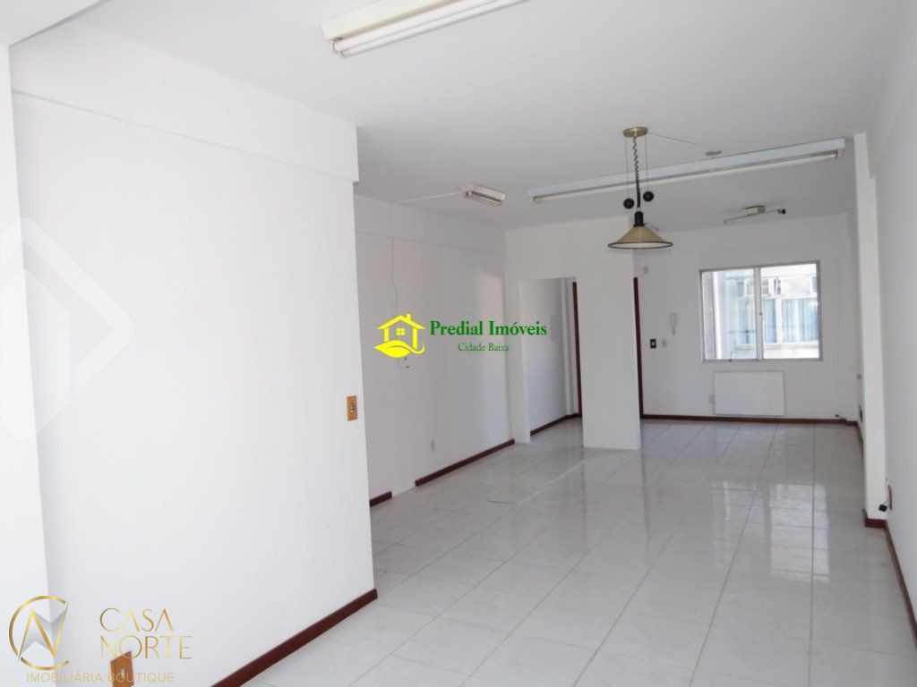 Sala Comercial à venda , 46m², Avenida Getúlio Vargas no bairro Menino Deus em Porto Alegre
