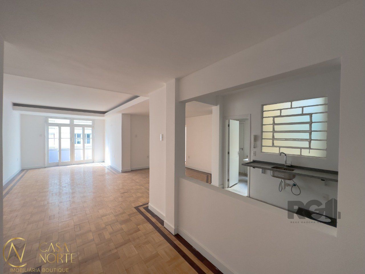 Apartamento à venda com 3 quartos, 120m², 1 suíte, Travessa Miranda e Castro no bairro Santana em Porto Alegre