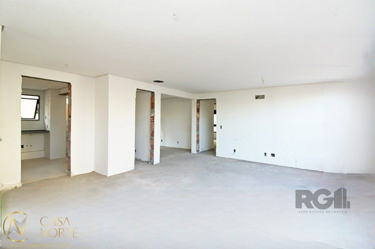 Apartamento à venda com 3 quartos, 107m², 2 suítes, 2 vagas, Rua Barão de Ubá no bairro Bela Vista em Porto Alegre