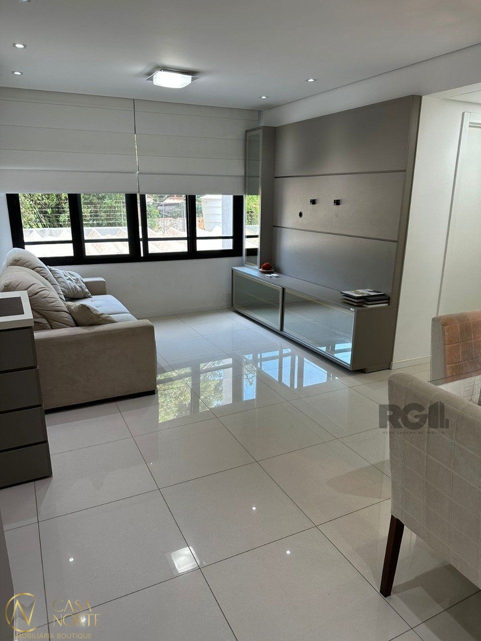 Apartamento à venda com 2 quartos, 59m², 1 suíte, 1 vaga, Rua Tamandare no bairro Camaquã em Porto Alegre