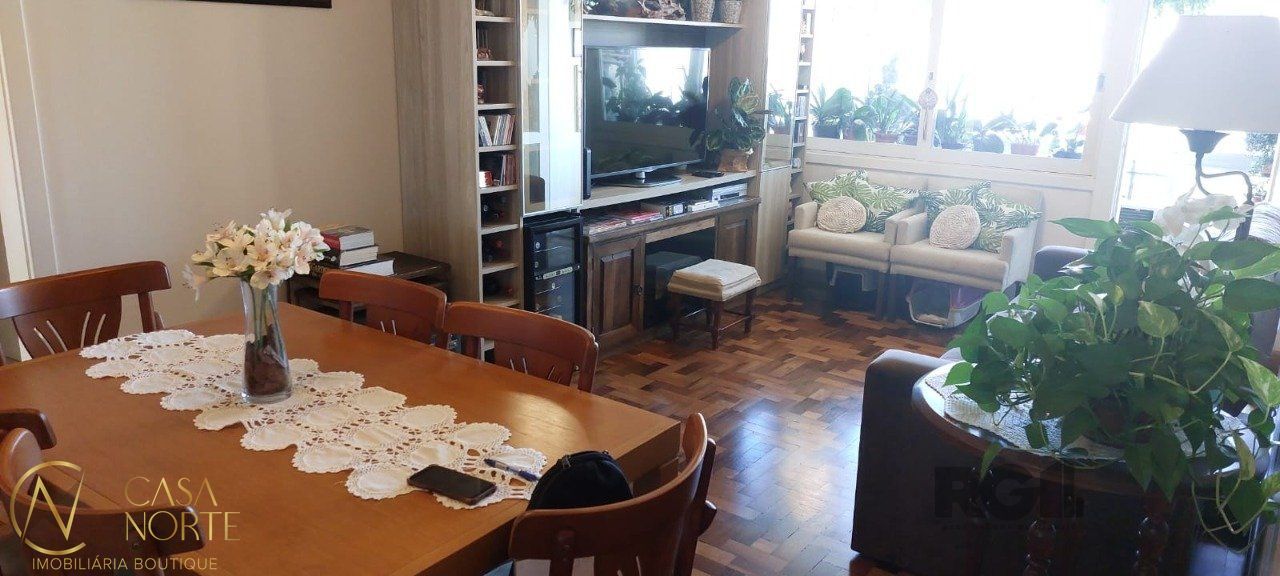 Apartamento à venda com 2 quartos, 126m², Rua Sarmento Leite no bairro Centro Histórico em Porto Alegre