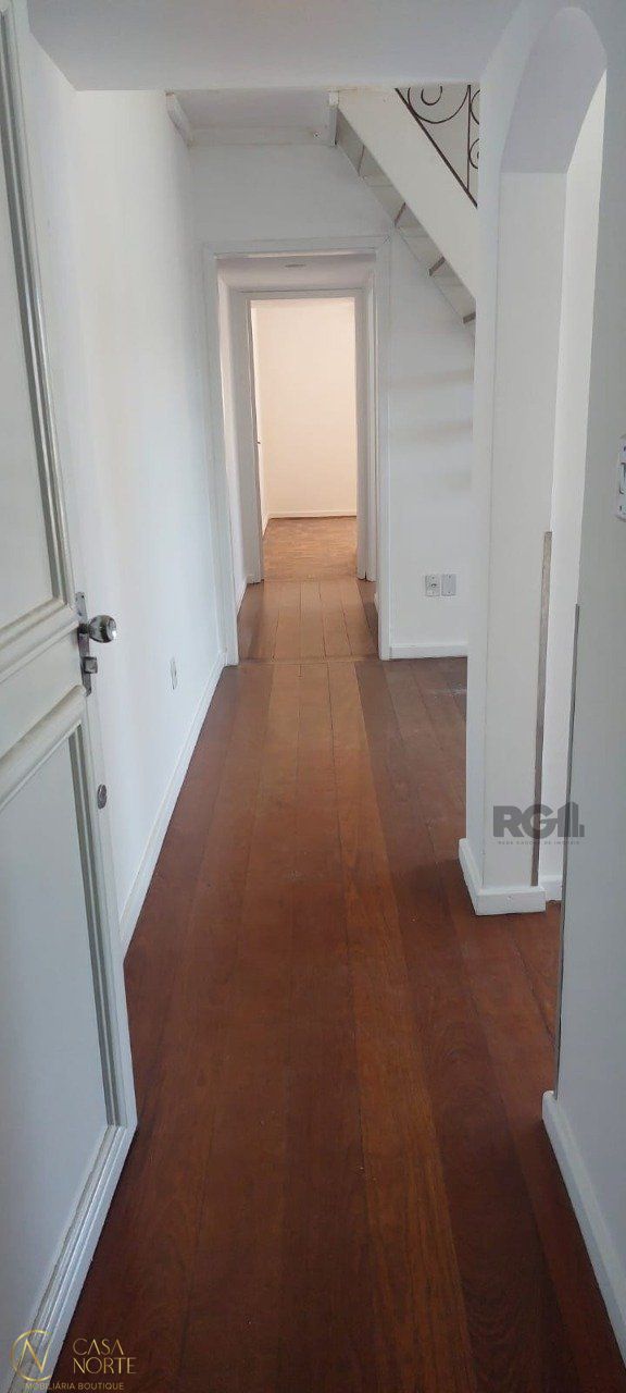 Cobertura à venda com 3 quartos, 160m², 1 vaga, Avenida João Pessoa no bairro Centro Histórico em Porto Alegre