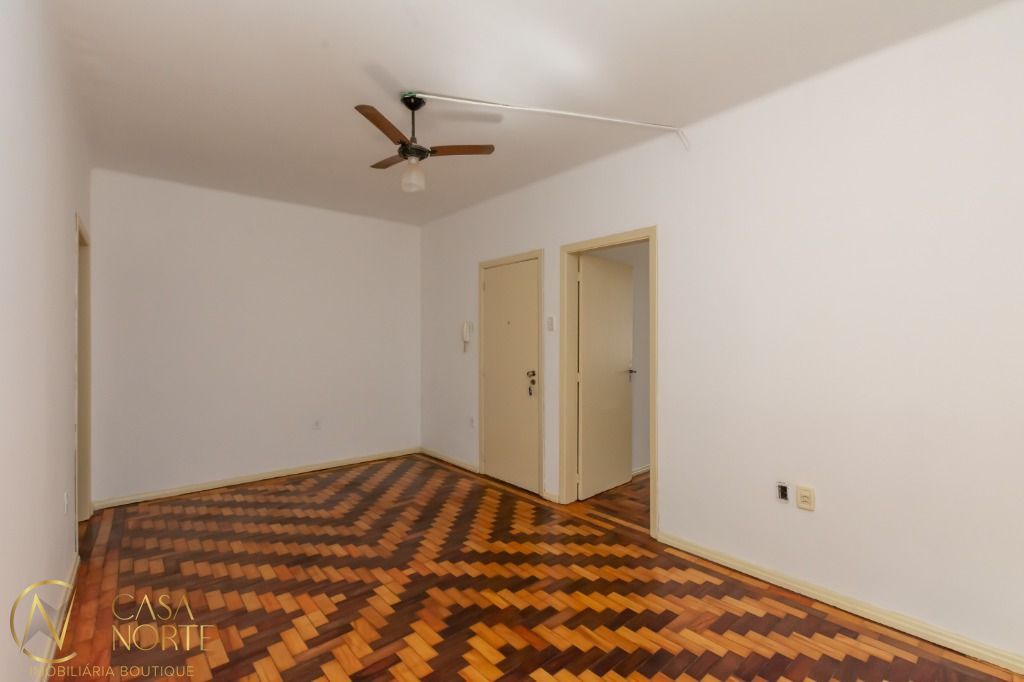 Apartamento à venda com 3 quartos, 90m², Rua Vinte e Quatro de Maio no bairro Centro Histórico em Porto Alegre