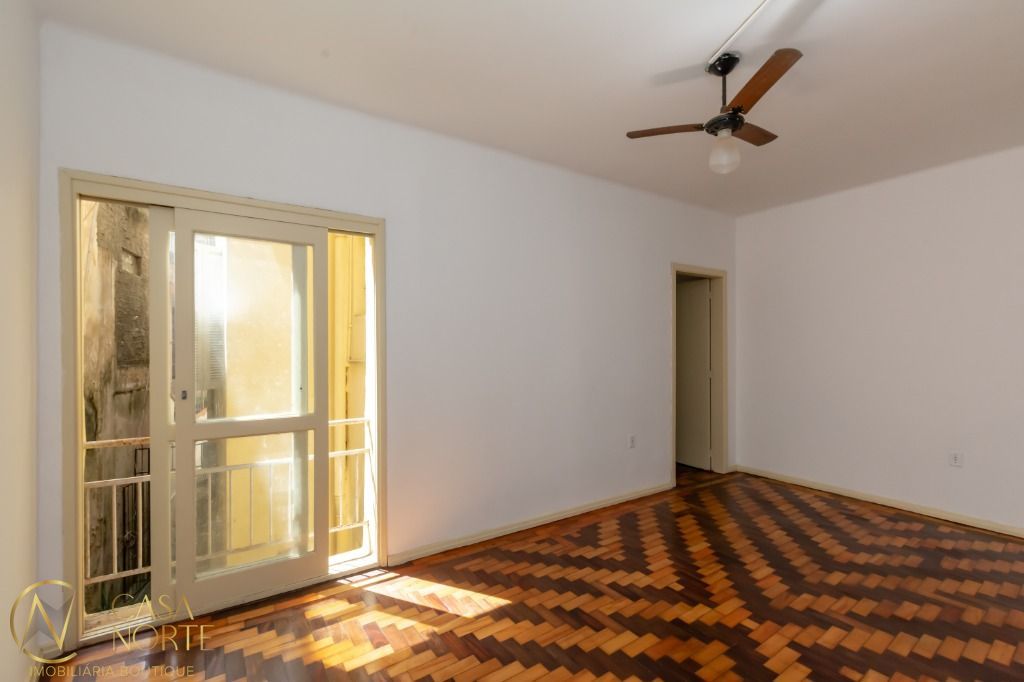 Apartamento à venda com 3 quartos, 90m², Rua Vinte e Quatro de Maio no bairro Centro Histórico em Porto Alegre