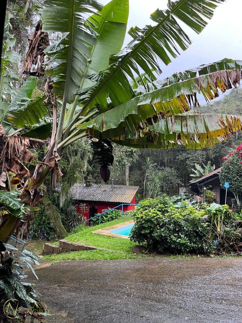 Sítio à venda com 3 quartos, 4500m², 1 suíte, 10 vagas, Estrada da Pedreira no bairro Ponta Grossa em Porto Alegre