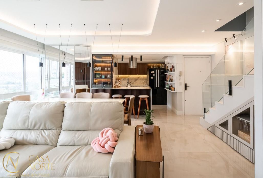 Cobertura à venda com 3 quartos, 165m², 1 suíte, 3 vagas, Rua Mário Leitão no bairro Petrópolis em Porto Alegre