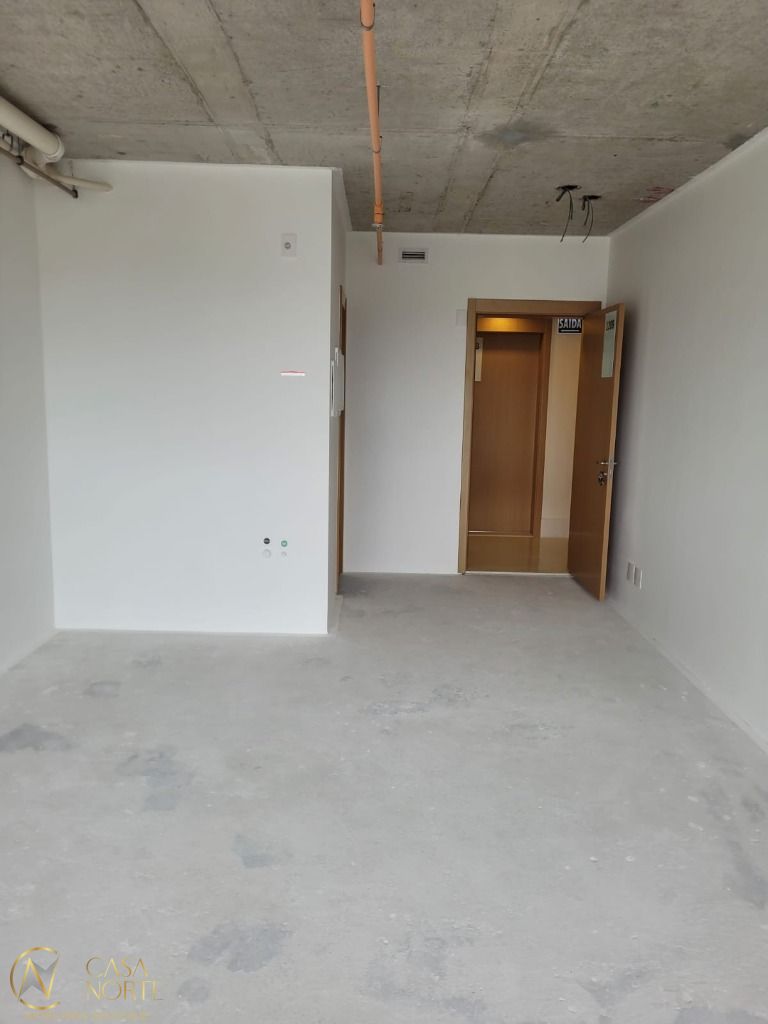 Sala Comercial à venda , 33m², Avenida Assis Brasil no bairro Cristo Redentor em Porto Alegre